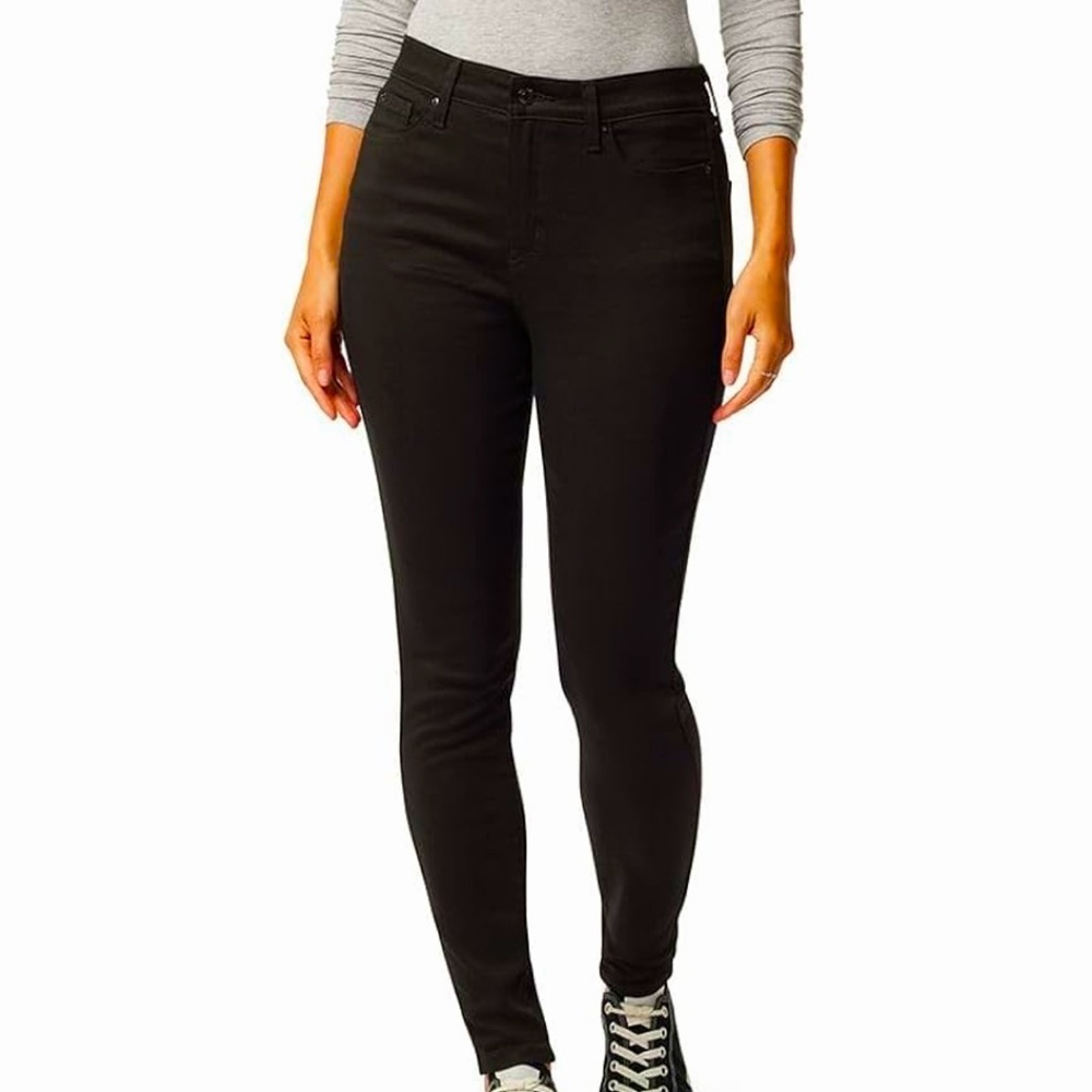 Levi Strauss Signature Gold Women's Totally Shaping High Rise Skinny Jeans